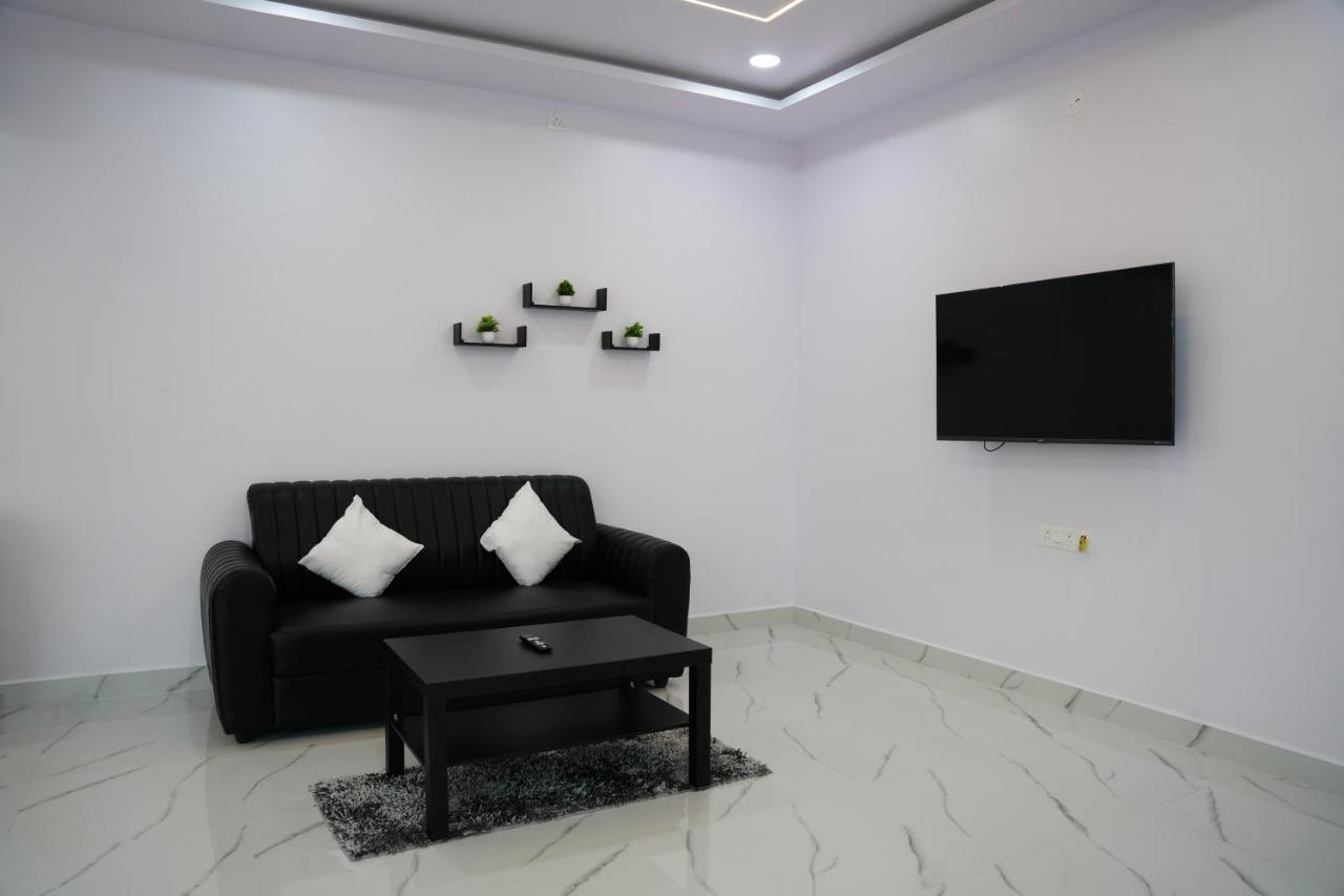 The Castro Farm Stay Pedda Ambarpet Exterior foto
