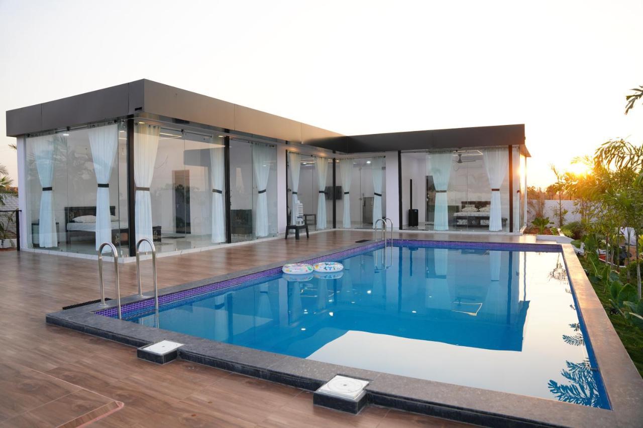 The Castro Farm Stay Pedda Ambarpet Exterior foto